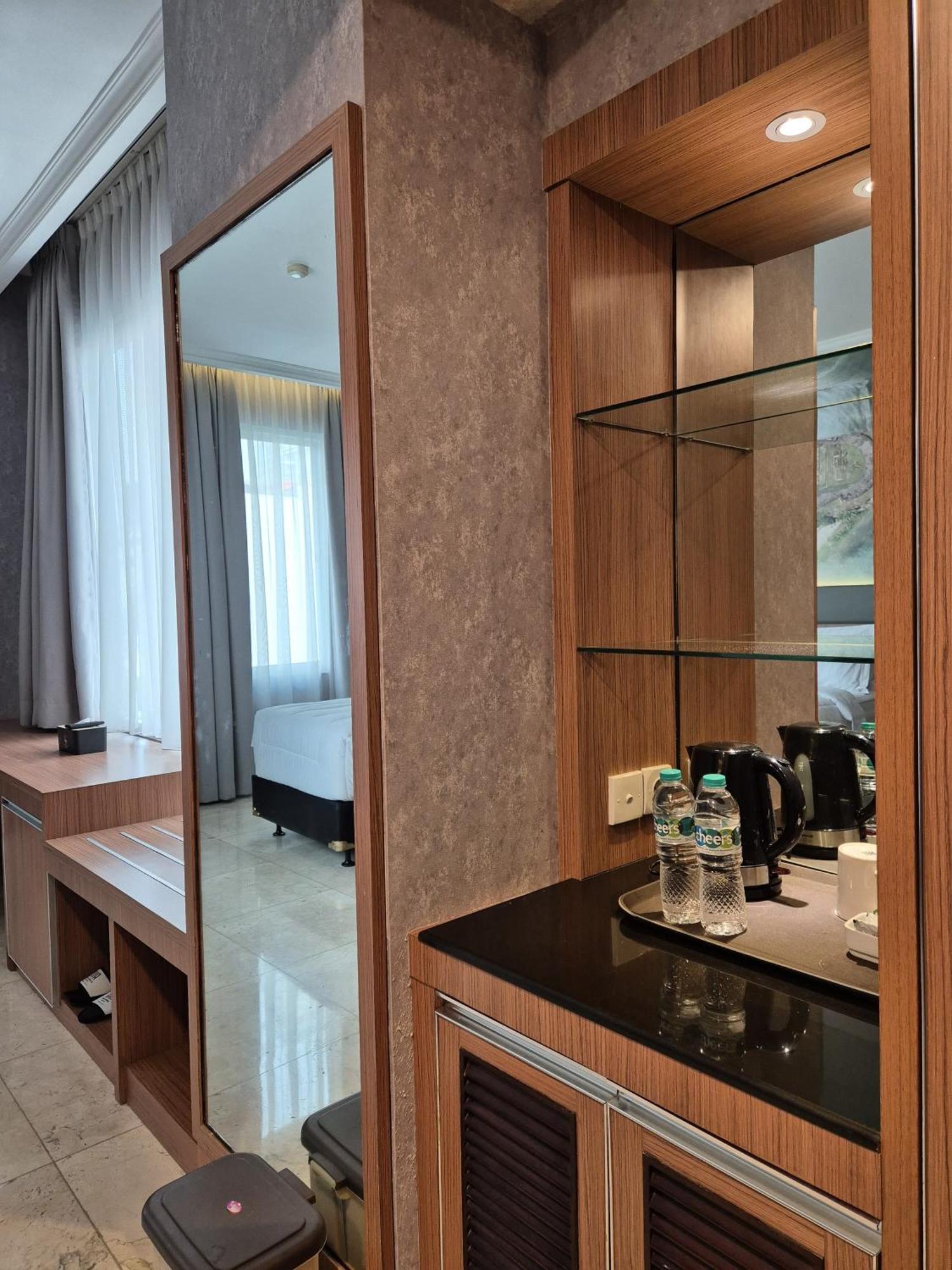 Giia Maluku Hotel Thamrin Jakarta Exterior photo